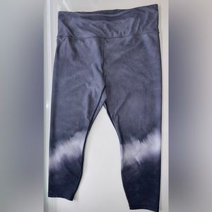 Athleta XL 7/8 Length Compression Leggings